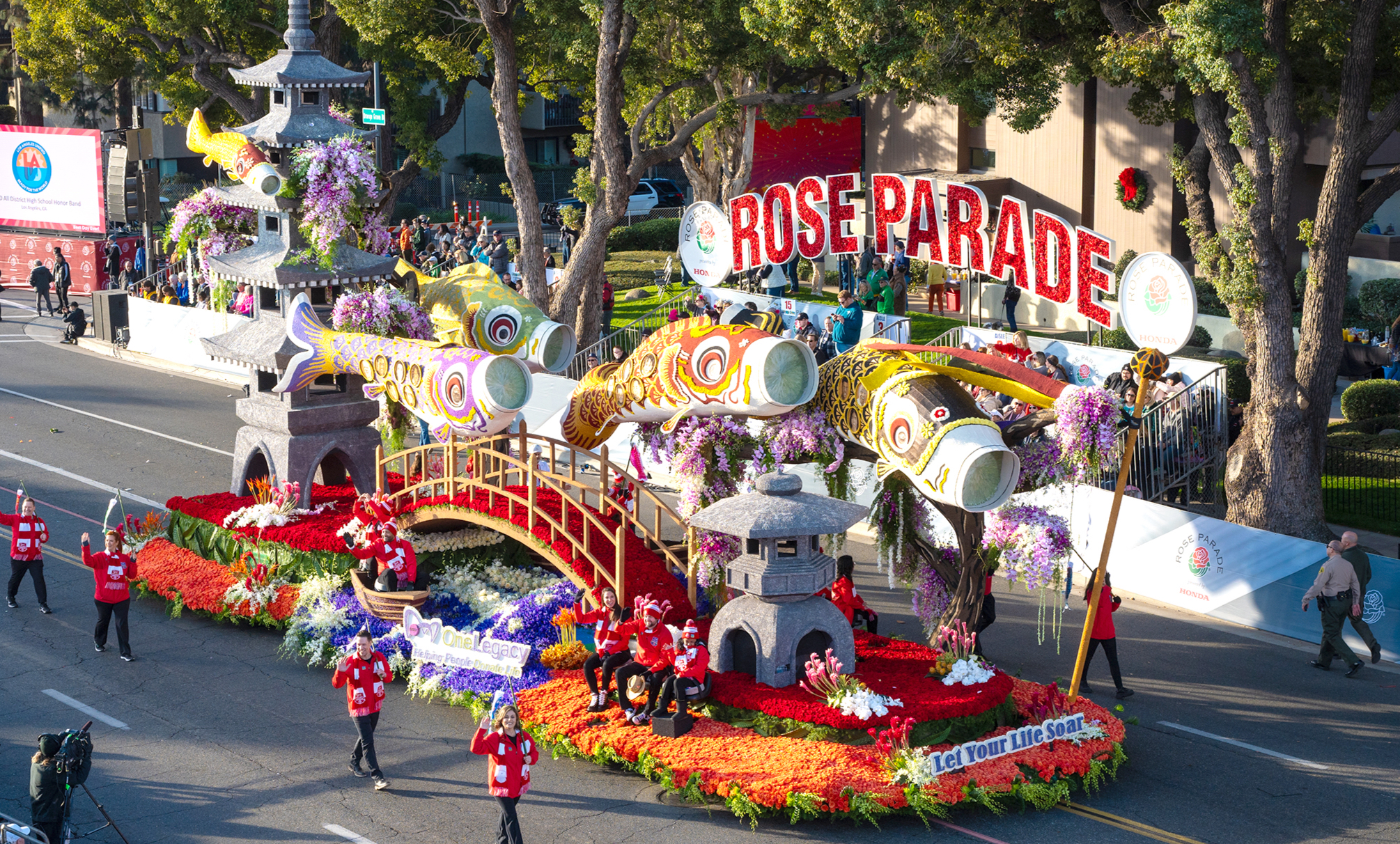 How Rose Parade Floats Are Built | Timeline, Materials & Process | AES